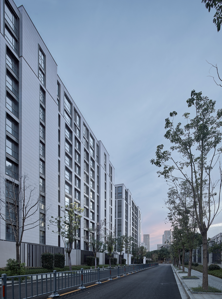 典雅,精致的"三段式"立面   大面宽-建筑杂谈-筑龙建筑设计论坛