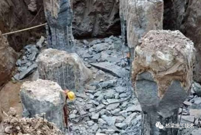 水下灌注桩，断桩原因分析_1