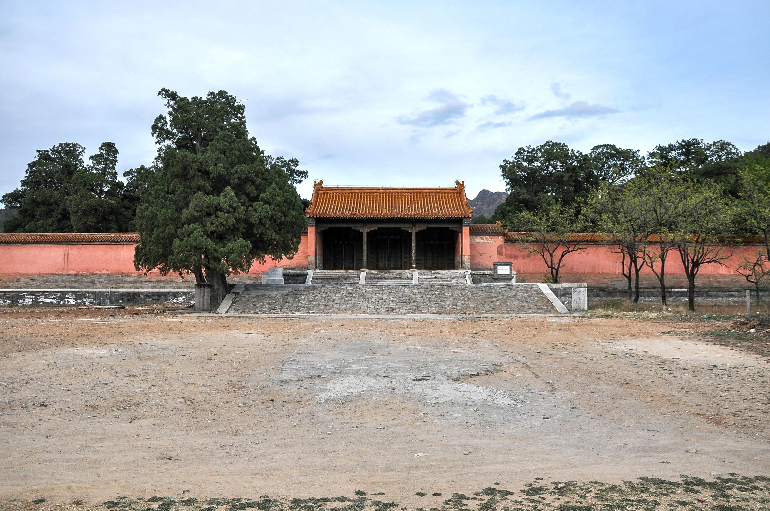 [资料]蜘蛛穴,横龙斜落,十三陵之德陵