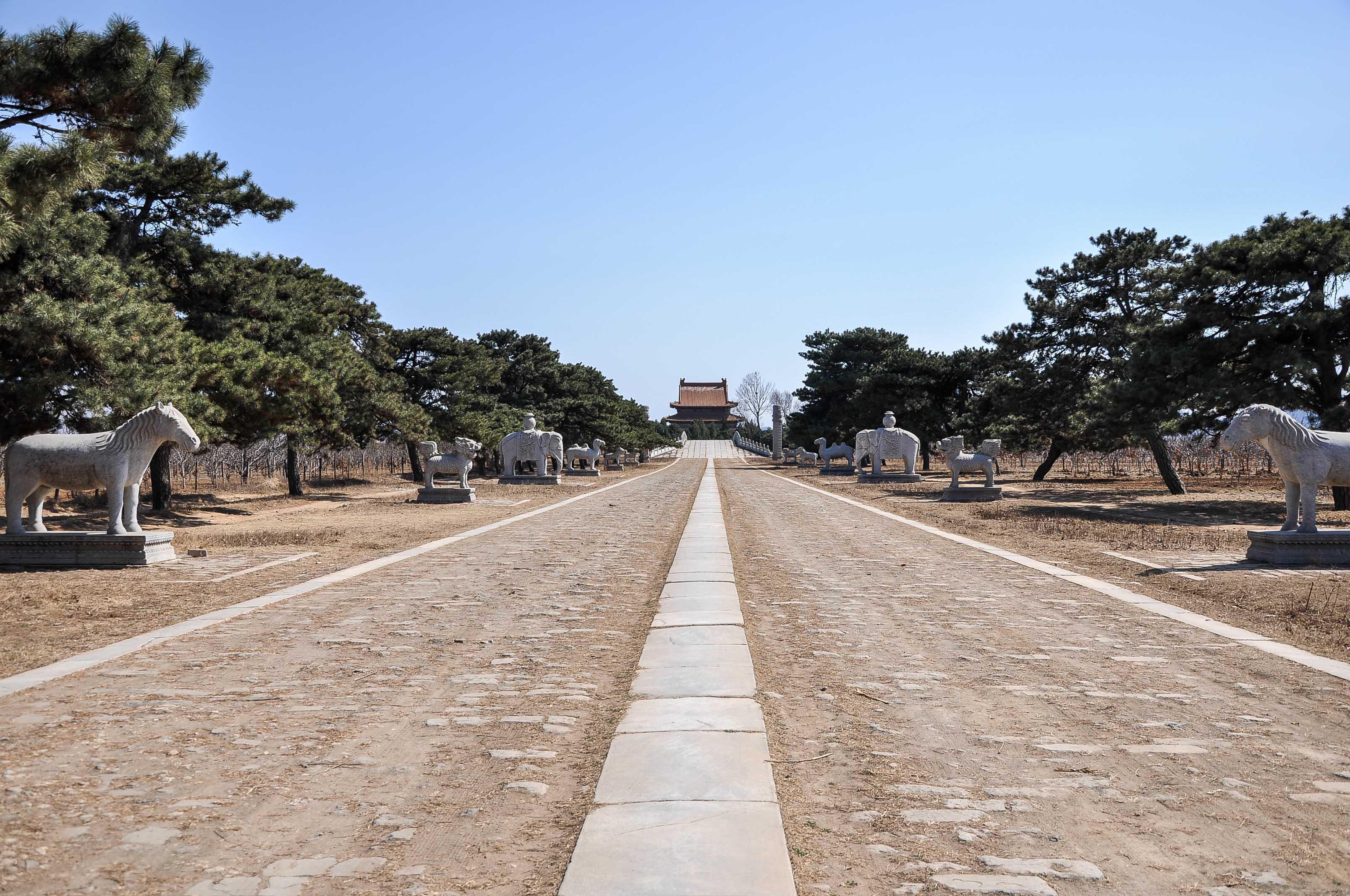 龙翔凤舞,星拱云联,清东陵之乾隆裕陵-建筑风水-筑龙建筑设计论坛