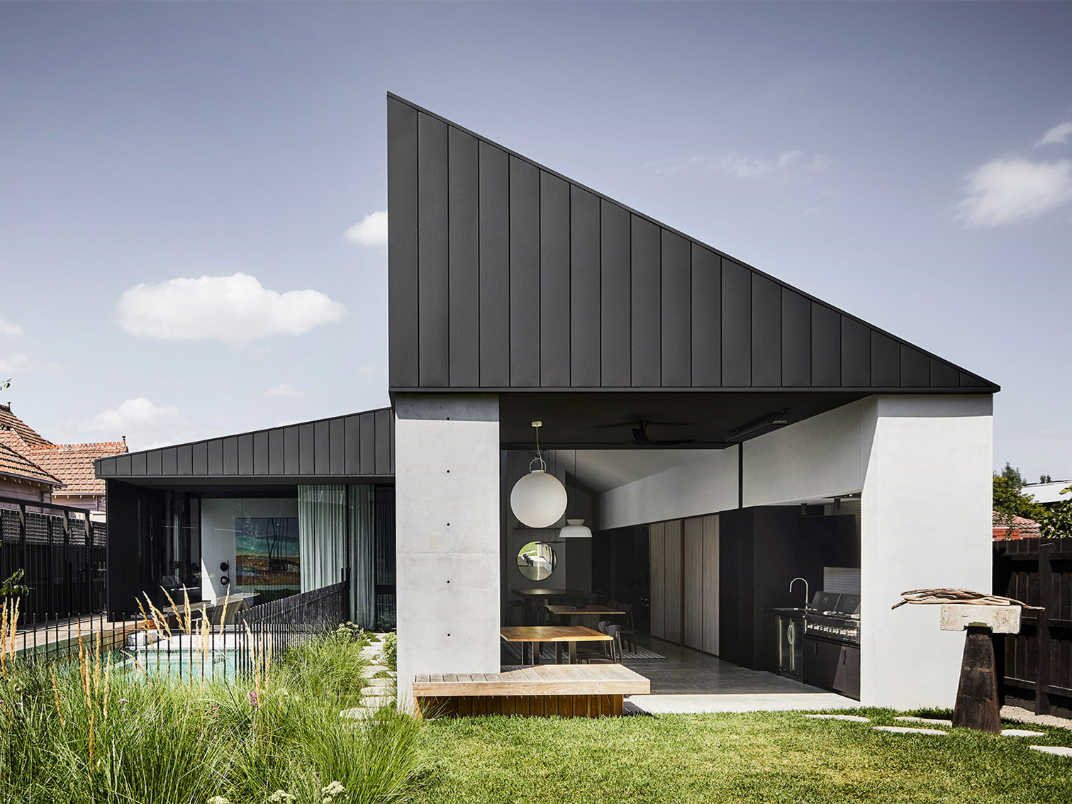 2021年标杆地产叠拼户型优化封装（PDF+37页）