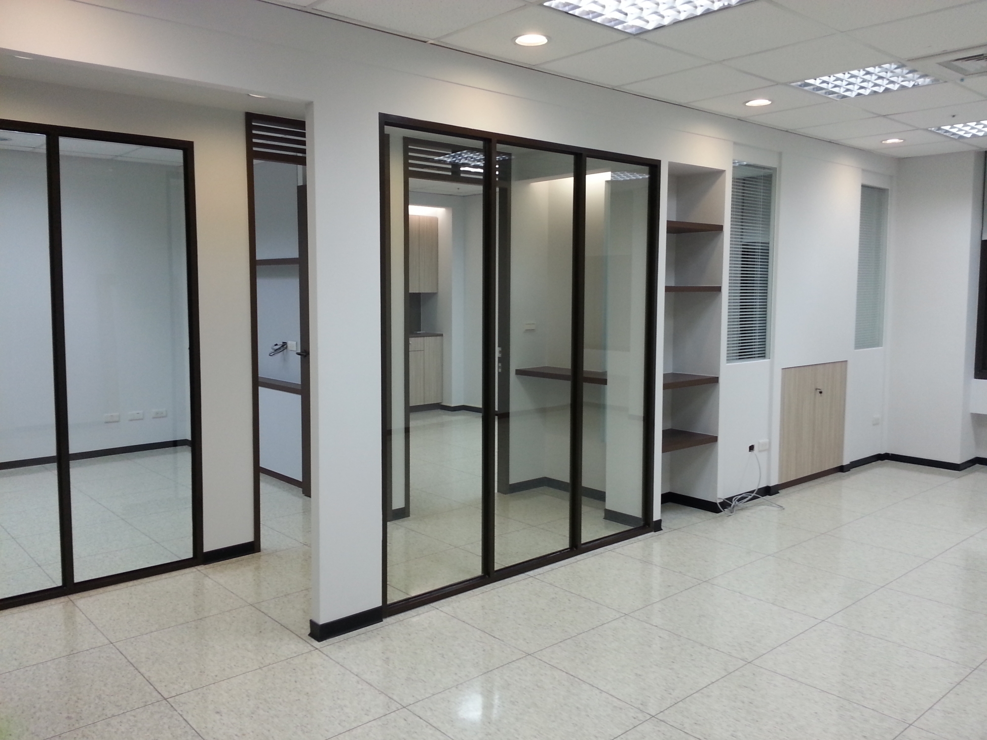 办公区隔间-办公室设计第17张图片