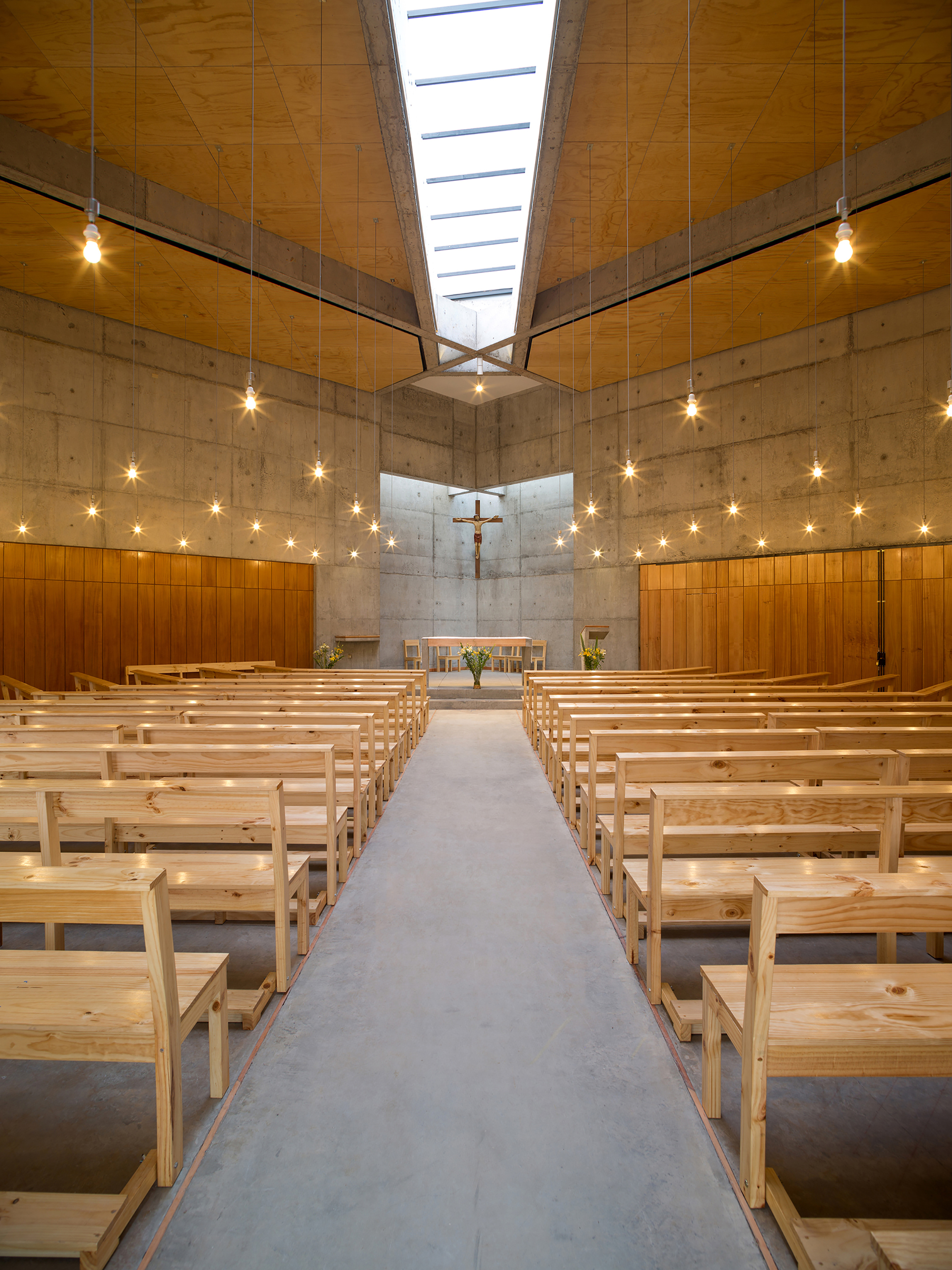 智利san alberto magno教堂内部实景图