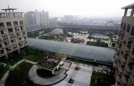 屋顶花园完整施工资料下载-成都市最大的屋顶花园9月开放