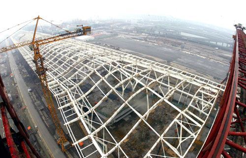 上海浦东机场结构分析资料下载-上海浦东国际机场二期工程登机长廊雏形初现