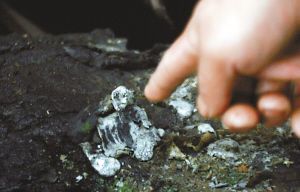 1500平建筑资料下载-武隆钢厂1500℃钢渣泄漏致一人死亡