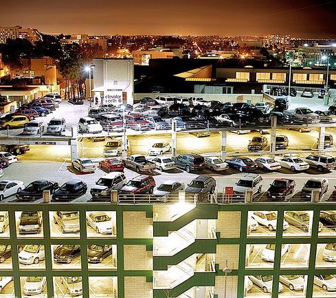 大师建筑停车场资料下载-体验全球最“恐怖”的停车场