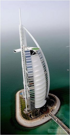 迪拜的迪拜帆船酒店资料下载-迪拜七星级酒店顶端的“空中网球场”