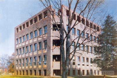 孟加拉达卡国会中心资料下载-现代建筑派大师：路易·康（Louis Isadore Kahn）(一)