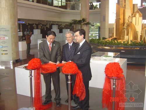 高新科技园区规划模型资料下载-中国2010上海世博会法国场馆模型展在沪揭幕 