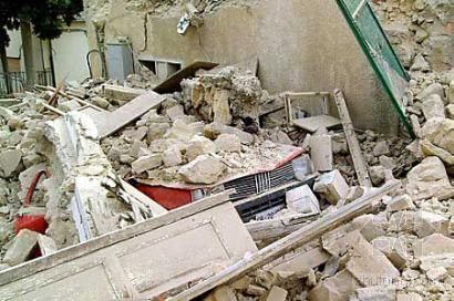 美国银行广场资料下载-地震引起建材行业重视 专家揭示建筑抗震的指标 