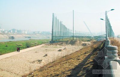 民兵训练场规划资料下载-长沙高尔夫球场建在河床上 规划部门称其违章
