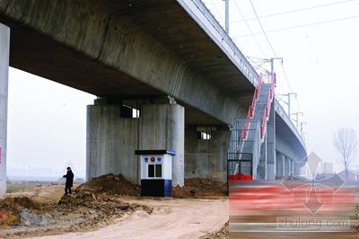 郑西高铁施工图资料下载-郑西高铁线路每公里线路造价近7000万
