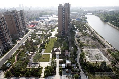 水景楼盘规划设计图资料下载-上海倒覆楼处被改建为绿化水景