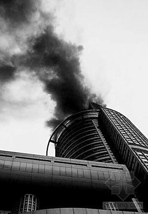 直播室装修资料下载-广东电台顶楼失火 或由装修不慎导致