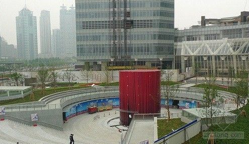 上海苹果旗舰店设计图资料下载-苹果上海店奢华 外墙玻璃单块150万元