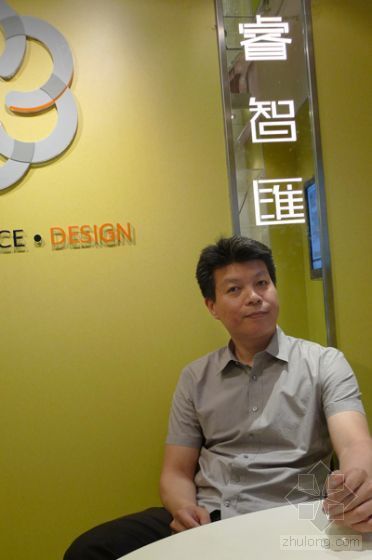 中国别墅设计公司资料下载-[筑龙人物专访]王俊钦-北京睿智滙设计公司总经理