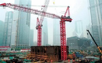 上海金茂大厦中心图纸资料下载-“潜伏”地下22个月 上海中心跃出地面