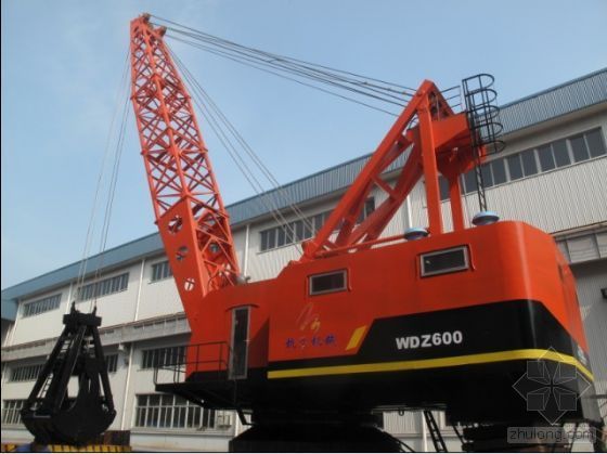 杭重6立方米船用抓斗挖掘机面世