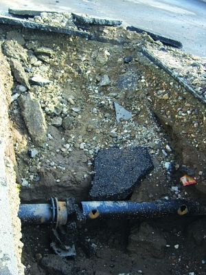 施工遇到天然气管道资料下载-呼和浩特：施工现场挖断天然气管道