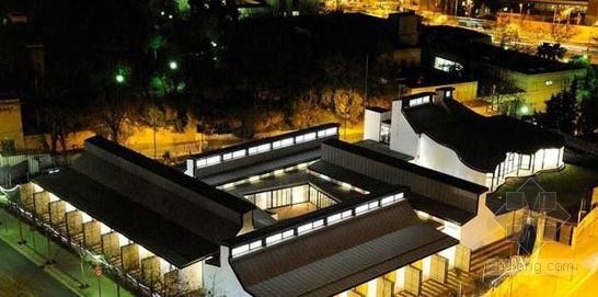最新四合院建筑设计资料下载-MBMarquitectes设计的西班牙四合院