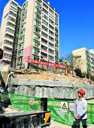 地铁国家建筑标准设计资料下载-深圳地铁施工导致地下水流失房屋开裂