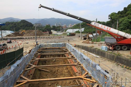 篮球场新建资料下载-美国在台协会新建馆舍工地首度曝光