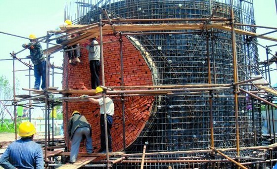 污水处理厂及配套管网建设资料下载-伊通河截流污水的管线工程已启动