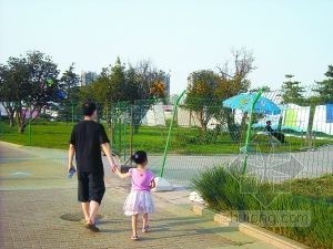 公园的指示牌资料下载-太阳宫公园内建水上乐园引质疑
