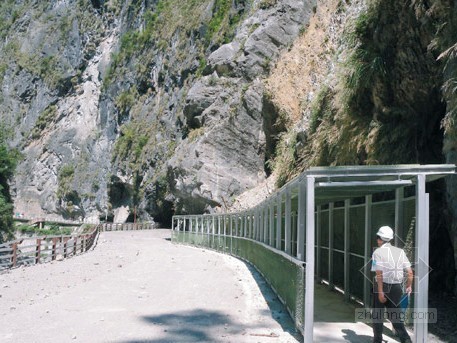 航天游客服务站设计资料下载-台湾太鲁阁九曲洞设安全走廊 