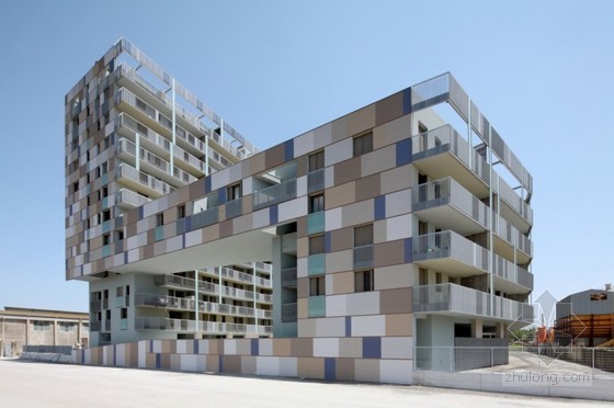 海港公寓大楼资料下载-Zucchi & Partners设计的意大利拉文纳海港公寓