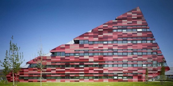 make architects设计的英国诺丁汉大学jubilee校区