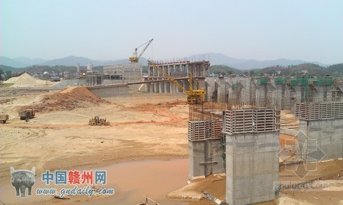 江泄水闸设计资料下载-江西三和跃洲水电站加紧施工 10月底可投产发电