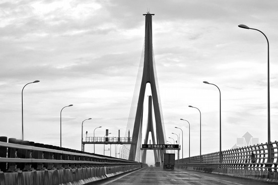 新建筑法律法规资料下载-舟山跨海通道金塘大桥段被指非法转包