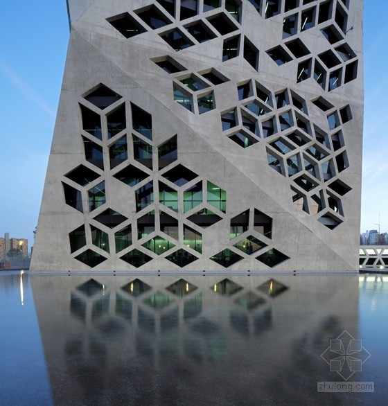 阿根廷萨默斯办公大楼资料下载-Lucio Morini + GGMPU Arquitectos事务所设计的阿根廷市政中心