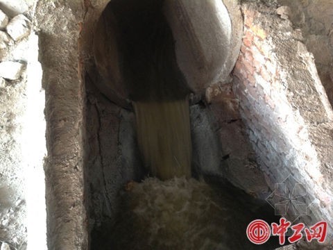 预制管沟预算资料下载-河北：斥资千万将引河整治成“污水沟”无人管