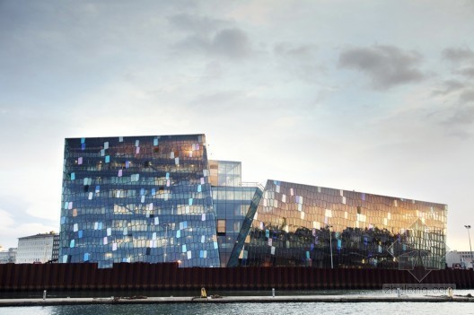 丹麦哥本哈根森德资料下载-哈尔巴会议中心项目获2013年密斯·凡·德罗欧洲当代建筑奖