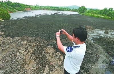 武汉市中心城区cad资料下载-武汉市机场高速臭潭祸首为两大污水处理厂