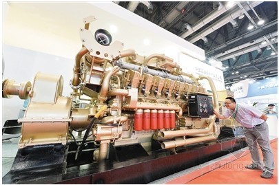 瓦斯发电施工方案资料下载-国产最大沼气发电机在北京亮相