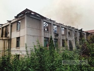 大学实验室CAD平面图资料下载-西安交通大学实验室起火无伤亡 疑因施工所致