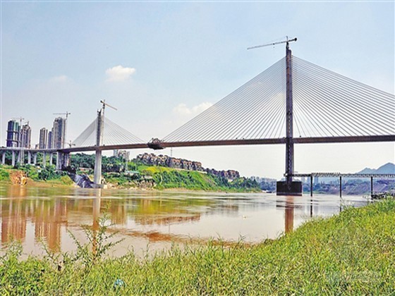 桥建筑单体资料下载-中国首座轨道交通专用混凝土结构单体斜拉桥合龙