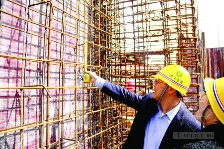 建筑工地安全检查内容资料下载-[安徽]合肥建筑工地接受更严安检