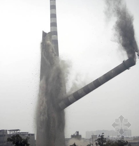 40米烟囱设计资料下载-江苏“最高一爆”成功爆破210米钢筋混凝土烟囱