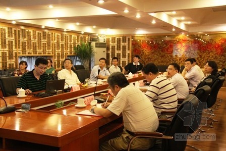 万科上半年工作报告资料下载-中国设备监理协会在京召开低碳会议