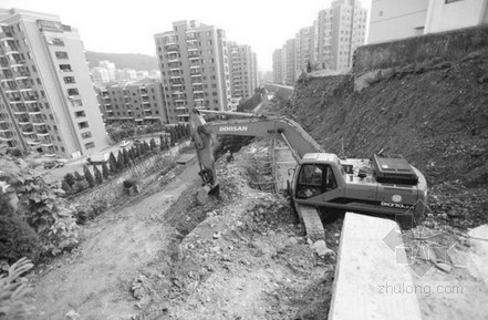 挡土墙凸榫设计设计图资料下载-挡土墙易建维修费高 后期养护难