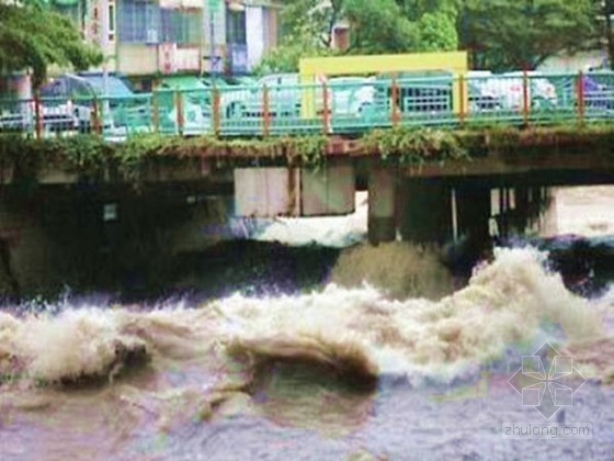 台湾桥梁坍塌资料下载-台湾发布459条泥石流红色警戒 多处路基掏空