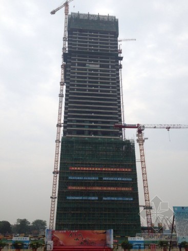 钢构建筑网络计划图资料下载-世界500强企业钢结构建筑近日封顶