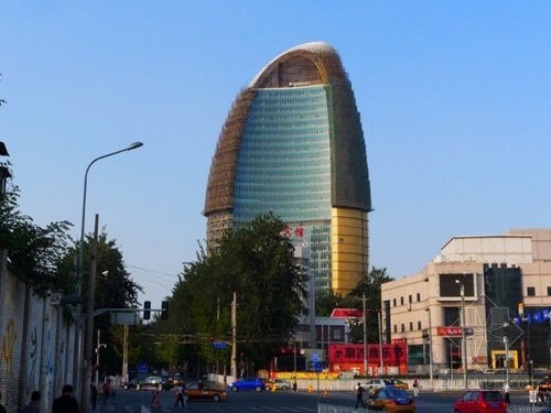 [分享]中国人民日报新大楼披上黄金外套