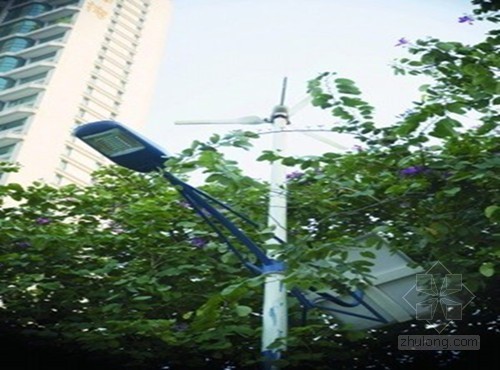 led智能路灯资料下载-广州翰景路一盏路灯耗资3.6万元 高价买来鸡肋