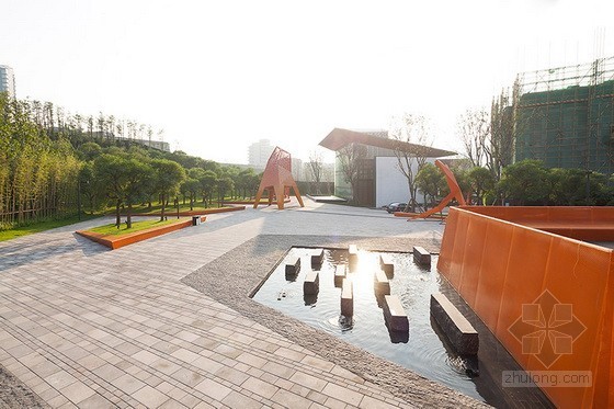 重庆数码城商业景观设计资料下载-重庆万科凤鸣山公园景观设计